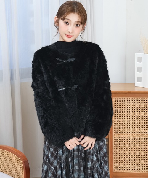 Anely(アネリー)の「ノーカラー コンパクト ファー ダッフル ジャケット(ノーカラージャケット・レディース・アイボリー/ブラック/ベージュ/ピンク・FREE)」の17枚目の写真