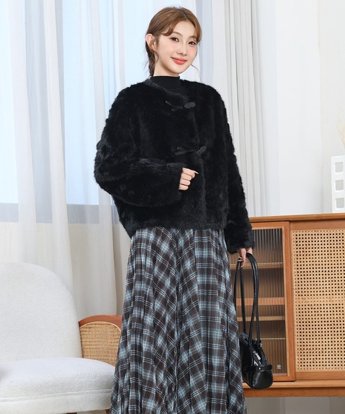 Anely(アネリー)の「ノーカラー コンパクト ファー ダッフル ジャケット(ノーカラージャケット・レディース・アイボリー/ブラック/ベージュ/ピンク・FREE)」の18枚目の写真