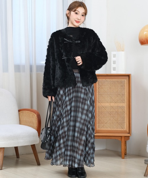 Anely(アネリー)の「ノーカラー コンパクト ファー ダッフル ジャケット(ノーカラージャケット・レディース・アイボリー/ブラック/ベージュ/ピンク・FREE)」の19枚目の写真