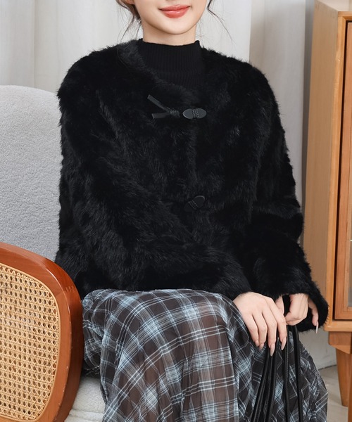 Anely(アネリー)の「ノーカラー コンパクト ファー ダッフル ジャケット(ノーカラージャケット・レディース・アイボリー/ブラック/ベージュ/ピンク・FREE)」の20枚目の写真