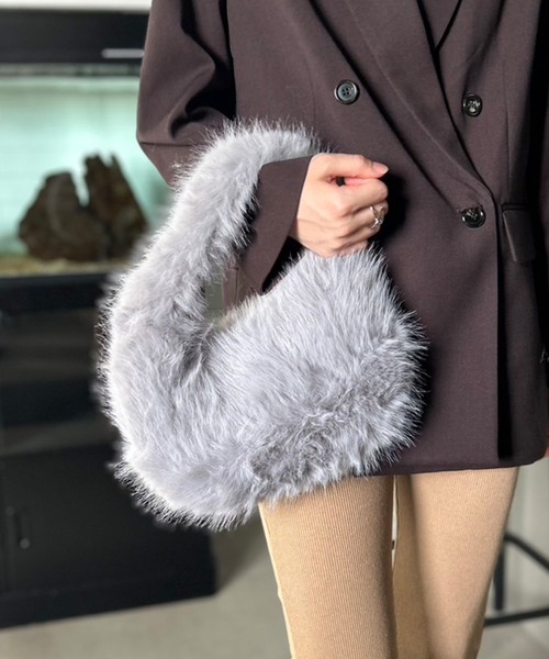 Kotoe（コトエ）の「スモーキーパステル ワンハンドル エコファーバッグ（ハンドバッグ・レディース・ダークグレー/ブラウン/グリーン/ブルー・FREE）」の2枚目の写真