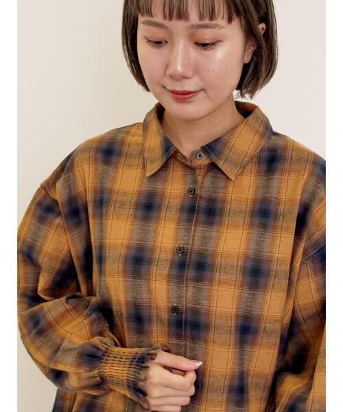 Samansa Mos2（サマンサ モスモス）の「袖口シャーリングチェックシャツ（シャツ/ブラウス・レディース・レッド/ベージュ/イエロー・F）」の11枚目の写真