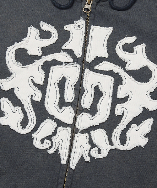 WKNDRS（ウィーキャンドース）の「APPLIQUE ZIPUP HOODIE (CHARCOAL)（パーカー・レディース・その他・LARGE/X-LARGE/MEDIUM）」の6枚目の写真