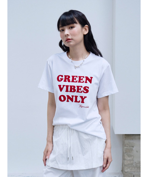 THE GREEN LAB（ザグリーンラボ）の「GREEN VIBES ONLY テクスチャーレタリング半袖Tシャツ [ホワイト]（Tシャツ/カットソー・レディース・その他・FREE）」の3枚目の写真