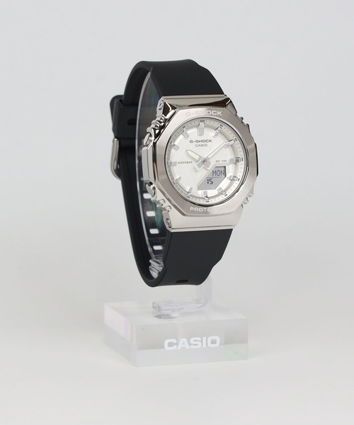 G-SHOCK(ジーショック)の「GM-S2110シリーズ / メタルベゼル / GM-S2110-1A7JF(アナログ腕時計・レディース・ブラック×シルバー・FREE)」の8枚目の写真