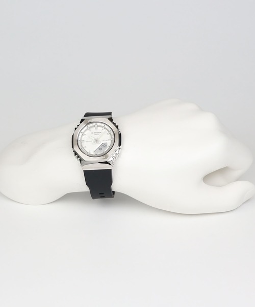 G-SHOCK(ジーショック)の「GM-S2110シリーズ / メタルベゼル / GM-S2110-1A7JF(アナログ腕時計・レディース・ブラック×シルバー・FREE)」の15枚目の写真