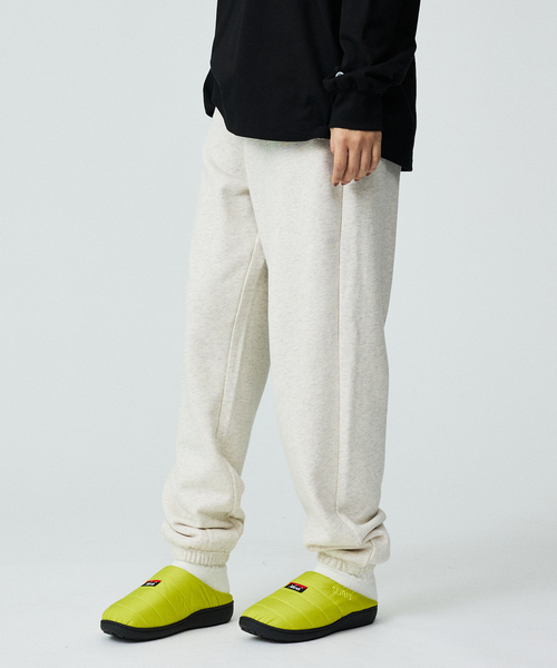 FRUIT OF THE LOOM(フルーツオブザルーム)の「【FRUIT OF THE LOOM/フルーツ オブ ザ ルーム】BASIC SWEAT PANT/パンツ/ボトムス/スウェット/お出かけ【WEB限定】(スウェットパンツ・レディース・ブラック/ネイビー/アイボリー/グレー・フリー)」の7枚目の写真