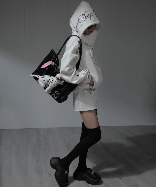 nonomi(ノノミ)の「【セットアップ】レタリングロゴ刺繡 ジップアップパ-カ- ショ-トパンツ 上下セット くすみカラ- 生成り 韓国風(セットアップ・レディース・グレー/ベージュ/ブラック/ホワイト・FREE)」の20枚目の写真
