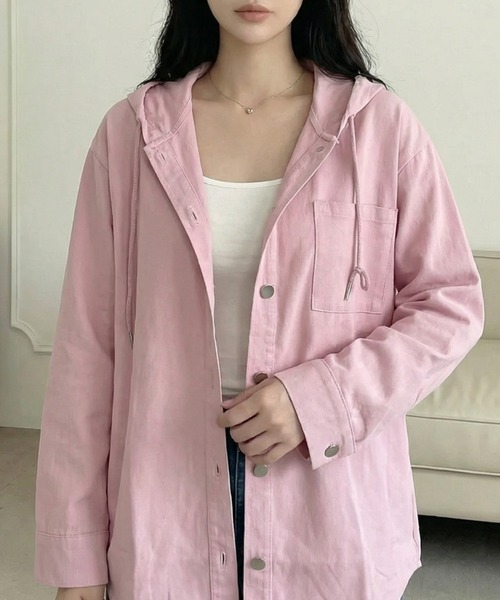 cammie(キャミー)の「ゆったりフード付きシャツ(シャツ/ブラウス・レディース・アイボリー/ピンク・M/L)」の2枚目の写真