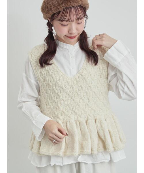 TSUHARU by Samansa Mos2(ツハルバイサマンサモスモス)の「【ペルーニット】裾フリル前後着ベスト(ベスト・レディース・チャコールグレー/オフホワイト・F)」の19枚目の写真