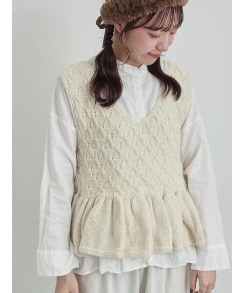TSUHARU by Samansa Mos2(ツハルバイサマンサモスモス)の「【ペルーニット】裾フリル前後着ベスト(ベスト・レディース・チャコールグレー/オフホワイト・F)」の20枚目の写真