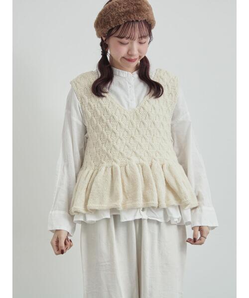 TSUHARU by Samansa Mos2(ツハルバイサマンサモスモス)の「【ペルーニット】裾フリル前後着ベスト(ベスト・レディース・チャコールグレー/オフホワイト・F)」の22枚目の写真