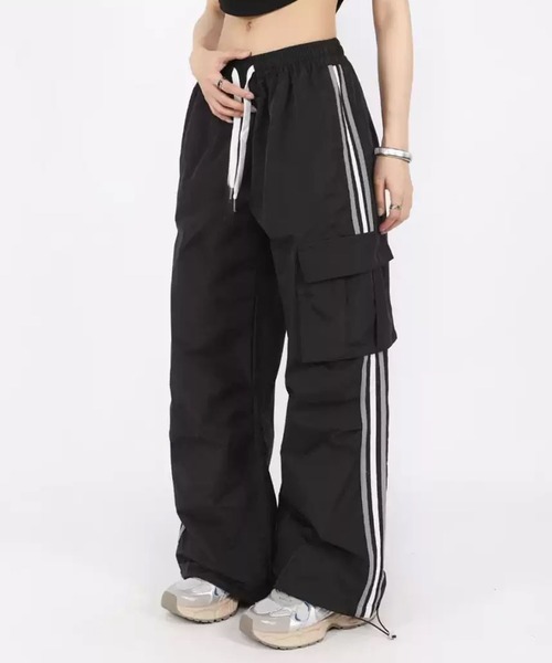 VIBGYOR（ヴィブジョー）の「【EIZZ/アイズ】シャカシャカ サイドライン イージー カーゴパンツ（その他パンツ・レディース・ブラック/カーキ・FREE）」の9枚目の写真