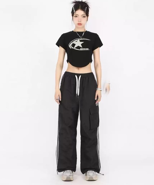 VIBGYOR（ヴィブジョー）の「【EIZZ/アイズ】シャカシャカ サイドライン イージー カーゴパンツ（その他パンツ・レディース・ブラック/カーキ・FREE）」の11枚目の写真