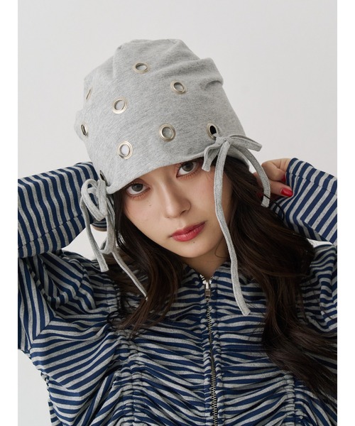 jouetie(ジュエティ)の「ハトメリボンビーニー(ニットキャップ/ビーニー・レディース・グレー/ブラック・FREE)」の4枚目の写真