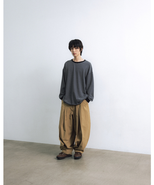 ANGLAN（アングラン）の「Long Tuck Wing Balloon Pants - Beige（その他パンツ・メンズ・ベージュ/Beige・FREE/2）」の3枚目の写真