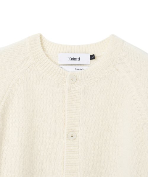 KNITTED(ニッティド)の「シェギドック ウール100% ラウンドカーディガン アイボリー(カーディガン/ボレロ・レディース・その他・MEDIUM/LARGE/X-LARGE)」の2枚目の写真