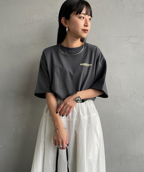 AMERICANA（アメリカーナ）の「【WEB先行予約】[Americana/アメリカーナ] 別注 AMRCN バックプリント Tシャツ（Tシャツ/カットソー・レディース・オートミール/ベージュ/スミクロ・ONE SIZE）」の7枚目の写真