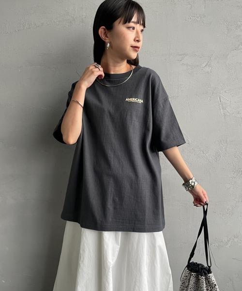 AMERICANA（アメリカーナ）の「【WEB先行予約】[Americana/アメリカーナ] 別注 AMRCN バックプリント Tシャツ（Tシャツ/カットソー・レディース・オートミール/ベージュ/スミクロ・ONE SIZE）」の11枚目の写真