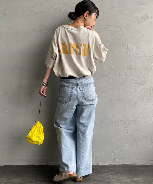 AMERICANA（アメリカーナ）の「【WEB先行予約】[Americana/アメリカーナ] 別注 AMRCN バックプリント Tシャツ（Tシャツ/カットソー・レディース・オートミール/ベージュ/スミクロ・ONE SIZE）」の6枚目の写真