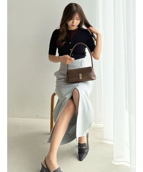 MERCURYDUO(マーキュリーデュオ)の「バイカラーフェイクレイヤードニット(ニット/セーター・レディース・グレー/オフホワイト/ネイビー・FREE)」の18枚目の写真