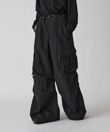 Lui's（ルイス）の「【Neucon】NYLON BALLOON TRUCK CARGO PANTS / ナイロンバルーントラックカーゴパンツ / セットアップ対応（カーゴパンツ）」