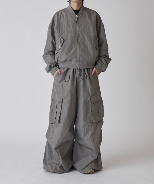 Lui's(ルイス)の「【Neucon】NYLON BALLOON TRUCK CARGO PANTS / ナイロンバルーントラックカーゴパンツ / セットアップ対応(カーゴパンツ・メンズ・ブラック/ライトグレー・1/2)」の22枚目の写真