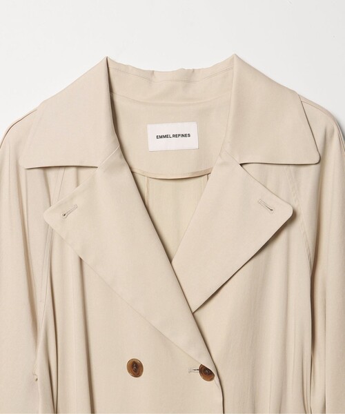 EMMEL REFINES(エメルリファインズ)の「<EMMEL REFINES>EM Wボタン トロミ フレア トレンチコート(トレンチコート・レディース・ライム/ベージュ・S/M)」の22枚目の写真