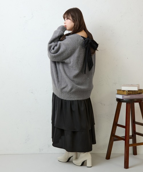 Louiosy(ルオシー)の「【大きいサイズ】2WAYベロアリボンラメニット(ニット/セーター・レディース・チャコールグレー/ライトブルー・4L/X-LARGE/3L)」の9枚目の写真