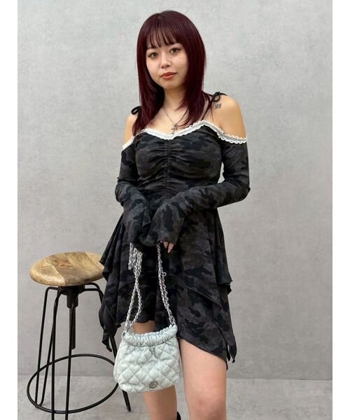 EVRIS(エヴリス)の「キルティングチェーンミニショルダーBAG(ショルダーバッグ・レディース・ブラック/ピンク/ホワイト/ブルー・FREE)」の16枚目の写真