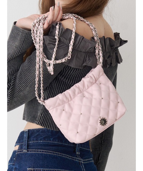 EVRIS(エヴリス)の「キルティングチェーンミニショルダーBAG(ショルダーバッグ・レディース・ブラック/ピンク/ホワイト/ブルー・FREE)」の4枚目の写真