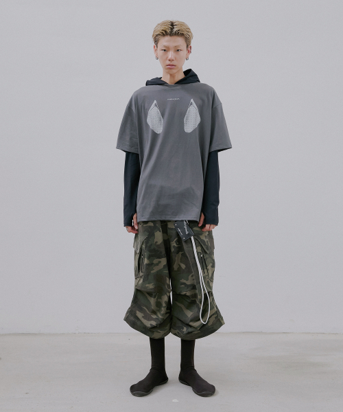 ANOTHERYOUTH（アナザーユース）の「ガードTシャツ - チャコール（Tシャツ/カットソー・メンズ・その他・1/2）」の3枚目の写真