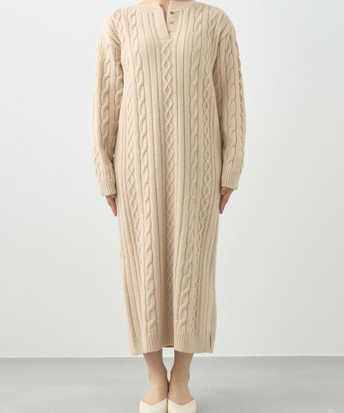 COHINA（コヒナ）の「ケーブルミックスニットワンピース 【低身長・小柄女性】（ワンピース・レディース・ベージュ/レッド/ネイビー・SHORT/REGULAR）」の10枚目の写真