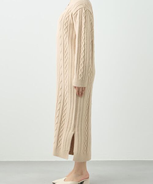 COHINA（コヒナ）の「ケーブルミックスニットワンピース 【低身長・小柄女性】（ワンピース・レディース・ベージュ/レッド/ネイビー・SHORT/REGULAR）」の9枚目の写真