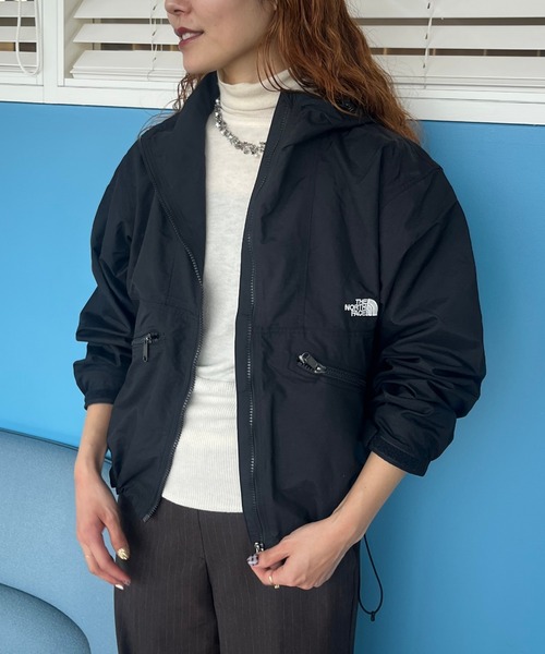 THE NORTH FACE(ザノースフェイス)の「【WEB限定】THE NORTH FACE / ショート コンパクト ジャケット(マウンテンパーカー・レディース・オフホワイト/ブラック・LARGE/MEDIUM)」の2枚目の写真