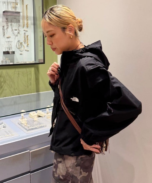 美品 THE NORTH FACE ショートコンパクトジャケット ブラック THE NORTH FACE / ショートコンパクト ジャケット