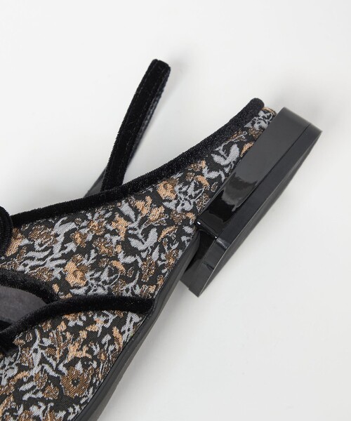 SY UNITED ARROWS(シーユナイテッドアローズ)の「<SY>ポインテッド リボン バックベルト フラット15↑(パンプス・レディース・ブラック/その他1/ダークブラウン・25cm/24.5cm/24cm/23.5cm/23cm/22.5cm/22cm)」の11枚目の写真