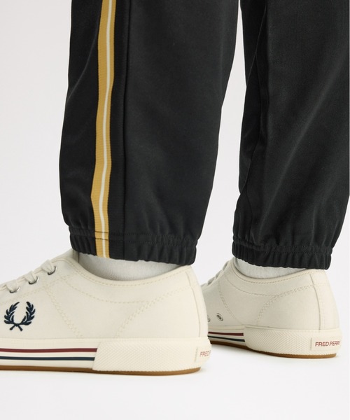 FRED PERRY(フレッドペリー)の「B708 Vintage Tennis Canvas/ヴィンテージテニスキャンバススニーカー(スニーカー・メンズ・ネイビー/ホワイト/ブラック・27cm/28cm/26cm)」の11枚目の写真
