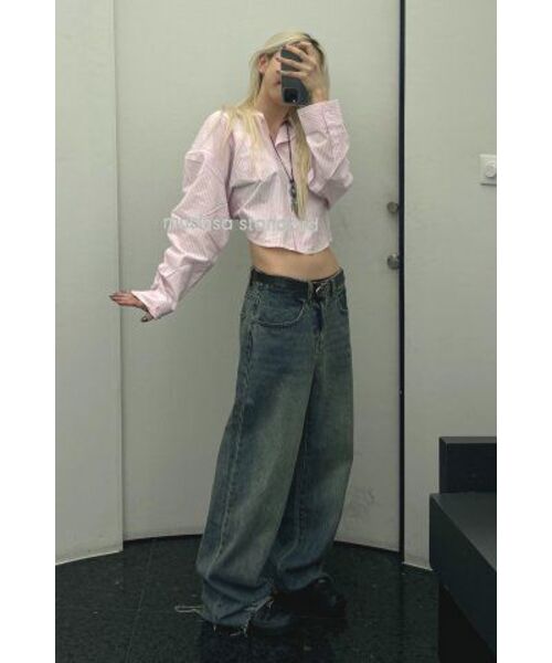 MUSINSA STANDARD WOMAN（ムシンサスタンダードウーマン）の「ウィメンズストライプオーバーサイズクロップポプリンシャツ[ピンク]（シャツ/ブラウス・レディース・その他・LARGE/MEDIUM/SMALL/X-SMALL）」の4枚目の写真