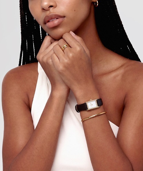 Daniel Wellington(ダニエルウェリントン)の「Classic Arch Cuff 4.0MM(ブレスレット・メンズ・シルバー/イエローゴールド/ピンクゴールド・S/L)」の11枚目の写真