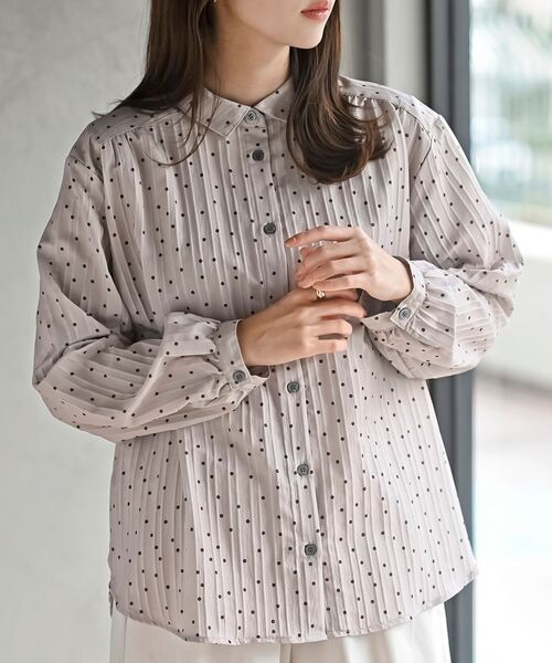 rps（アールピーエス）の「細ドビーランダムドットブラウス（シャツ/ブラウス・レディース・アイボリー/モカ・フリー）」の2枚目の写真