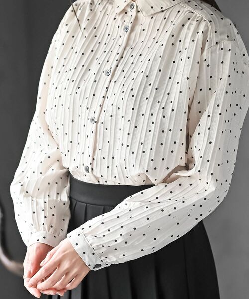 rps（アールピーエス）の「細ドビーランダムドットブラウス（シャツ/ブラウス・レディース・アイボリー/モカ・フリー）」の9枚目の写真