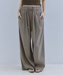 Obis＆（オビスアンド）の「エアリードレープ イージーワイドパンツ（その他パンツ）」