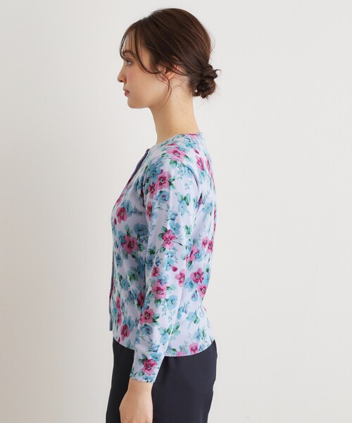 LAURA ASHLEY(ローラアシュレイ)の「【洗える/同柄・同素材アイテムあり】フリーサム ヘイズ柄 プリントニットカーディガン(カーディガン/ボレロ・レディース・ホワイト系3/ブルー系5・38/40)」の12枚目の写真