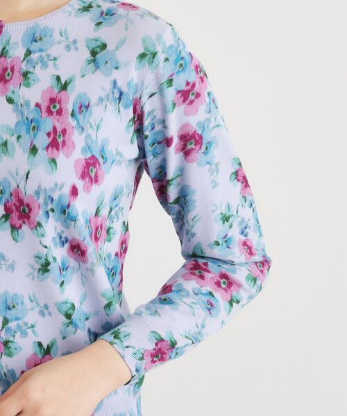 LAURA ASHLEY(ローラアシュレイ)の「【洗える/同柄・同素材アイテムあり】フリーサム ヘイズ柄 プリントニットカーディガン(カーディガン/ボレロ・レディース・ホワイト系3/ブルー系5・38/40)」の15枚目の写真