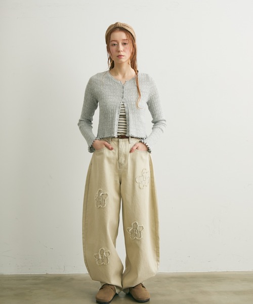 Crisp（クリスプ）の「透かし編みメロウショートカーディガン（カーディガン/ボレロ・レディース・グレー/レッド/アイボリー・FREE）」の4枚目の写真