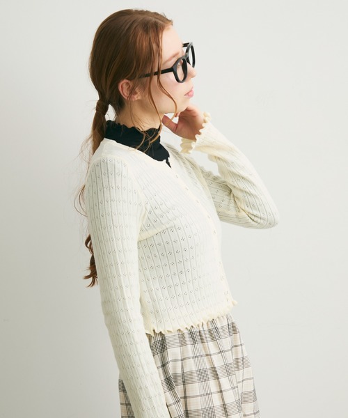 Crisp（クリスプ）の「透かし編みメロウショートカーディガン（カーディガン/ボレロ・レディース・グレー/レッド/アイボリー・FREE）」の20枚目の写真