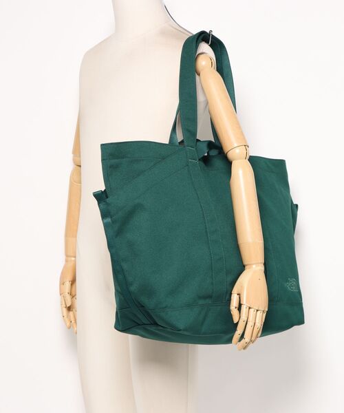 THE NORTH FACE(ザノースフェイス)の「THE NORTH FACE/ザ・ノース・フェイス トートバッグ SUNNY SIDE TOTE Lサイズ NM72605(トートバッグ・メンズ・ダークオリーブ/オフホワイト・FREE)」の6枚目の写真