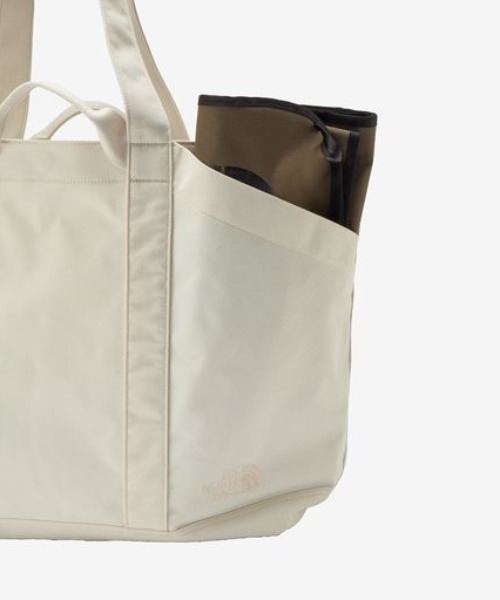 THE NORTH FACE(ザノースフェイス)の「THE NORTH FACE/ザ・ノース・フェイス トートバッグ SUNNY SIDE TOTE Lサイズ NM72605(トートバッグ・メンズ・ダークオリーブ/オフホワイト・FREE)」の12枚目の写真