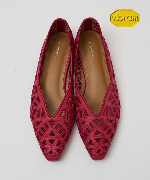 Au BANNISTER（オゥバニスター）の「レーザーカットパンプス（パンプス・レディース・ブラック/アイボリー/ピンク/シルバー・35/36/37/38/39/40）」の3枚目の写真